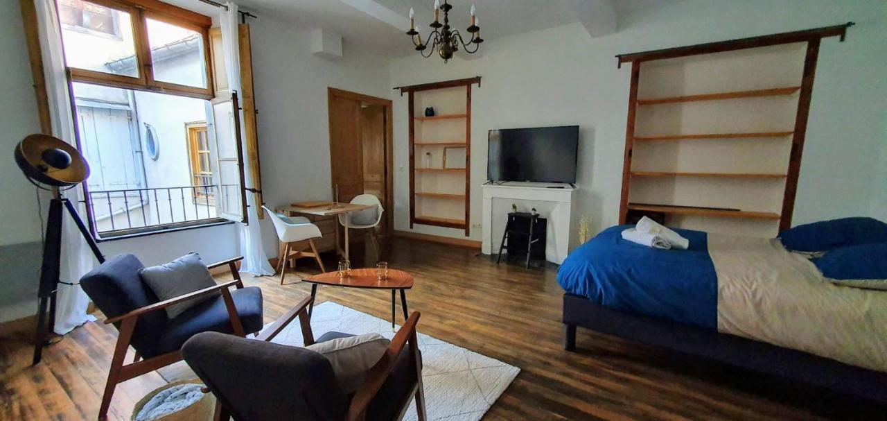 Studio très spacieux avec cour, en plein cœur de ville ! Carcassonne Esterno foto