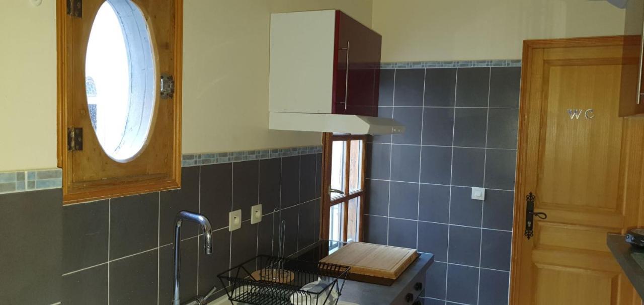 Studio très spacieux avec cour, en plein cœur de ville ! Carcassonne Esterno foto