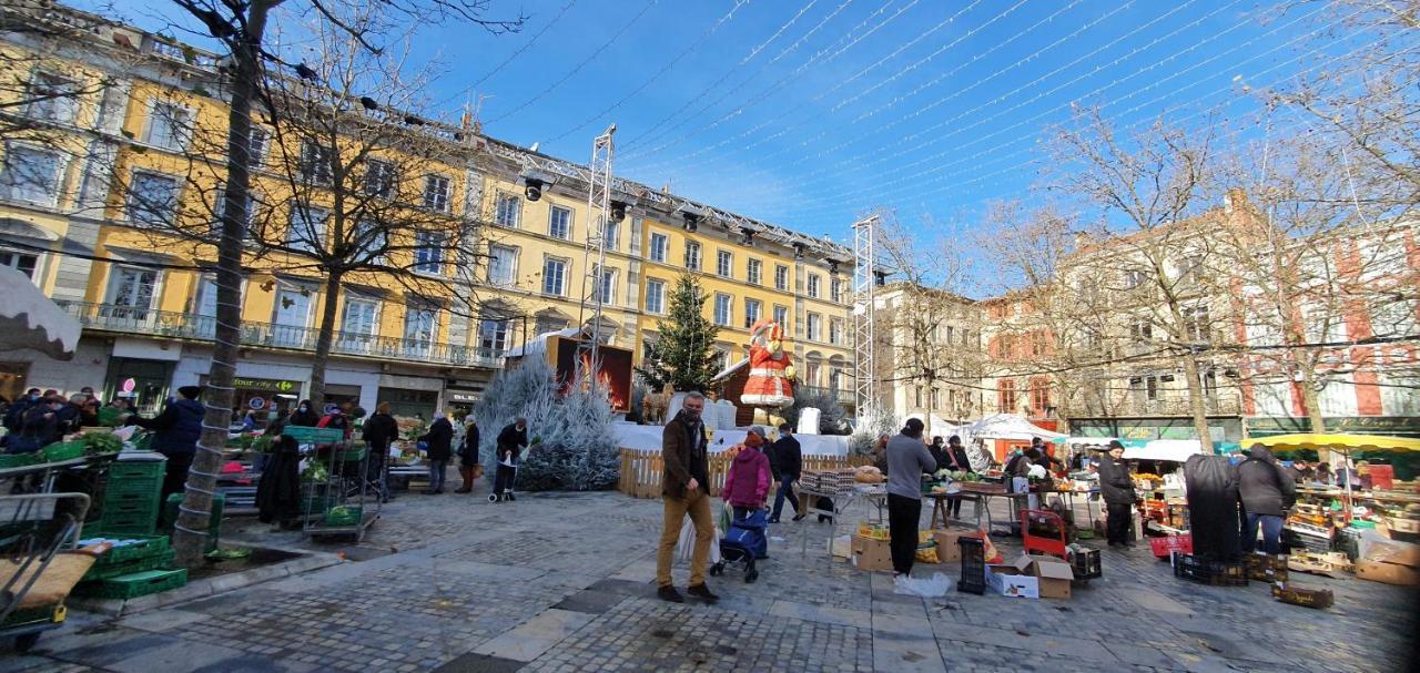 Studio très spacieux avec cour, en plein cœur de ville ! Carcassonne Esterno foto